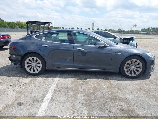 Tesla Model S 60/70/75/85 2016 5YJSA1E14GF144563 Image 14