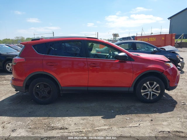 Toyota RAV4 LE 2017 JTMBFREV0HJ127367 Image 13