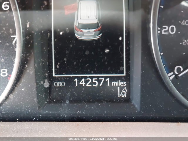 Toyota RAV4 LE 2017 JTMBFREV0HJ127367 Image 15