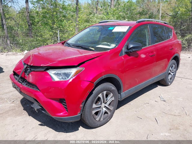 Toyota RAV4 LE 2017 JTMBFREV0HJ127367 Image 2