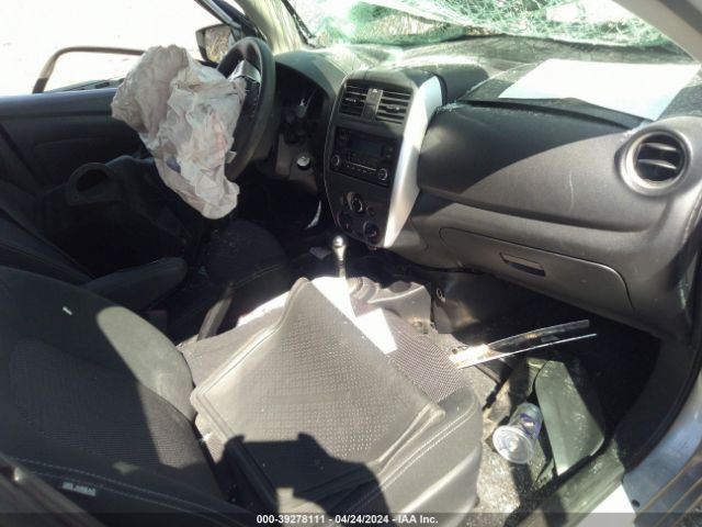 3N1CN7AP5HK441522 Nissan Versa 1.6 Sv
