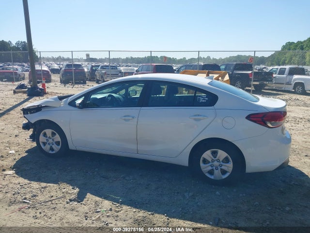 KIA FORTE LX 2017 3KPFK4A72HE066057 Image 14