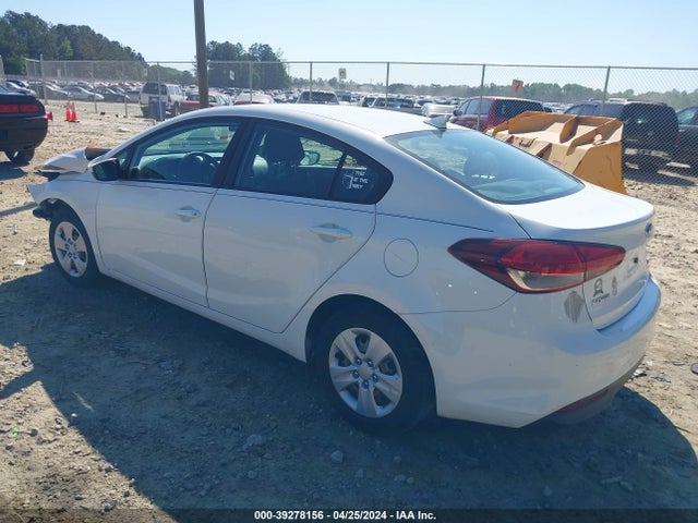 KIA FORTE LX 2017 3KPFK4A72HE066057 Image 3