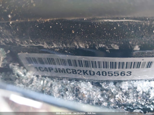 1C4PJMCB2KD405563 Jeep Cherokee Latitude 4x4