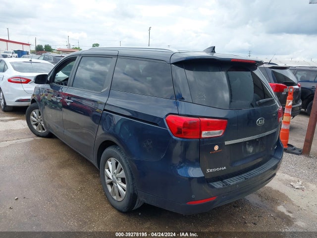KIA SEDONA LX 2017 KNDMB5C11H6255388 Image 3