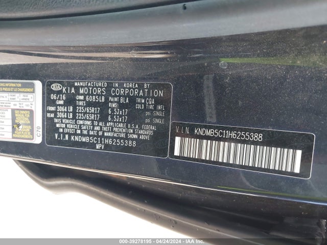 KIA SEDONA LX 2017 KNDMB5C11H6255388 Image 9