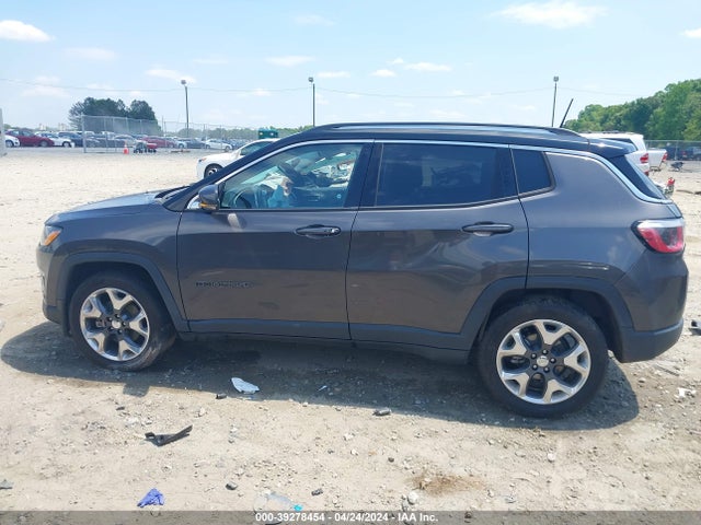 3C4NJCCB5JT193798 Jeep Compass Limited Fwd