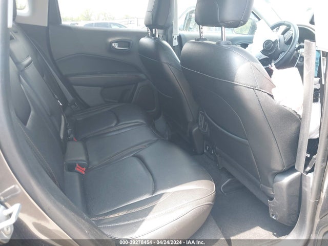 3C4NJCCB5JT193798 Jeep Compass Limited Fwd