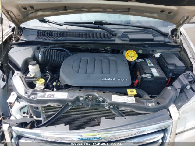 2C4RC1BG8ER115957 Chrysler Town & Country Touring