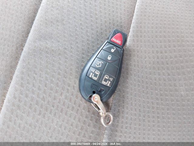 2C4RC1BG8ER115957 Chrysler Town & Country Touring