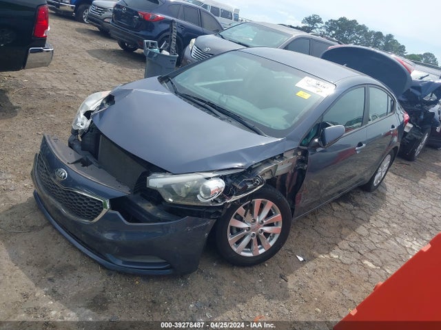 KIA FORTE LX 2015 KNAFX4A64F5413922 Image 2