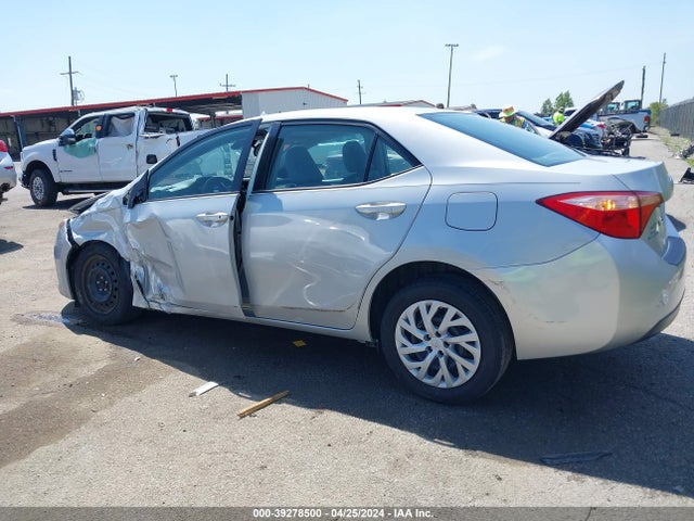 Toyota COROLLA LE 2017 5YFBURHE5HP617767 Image 14