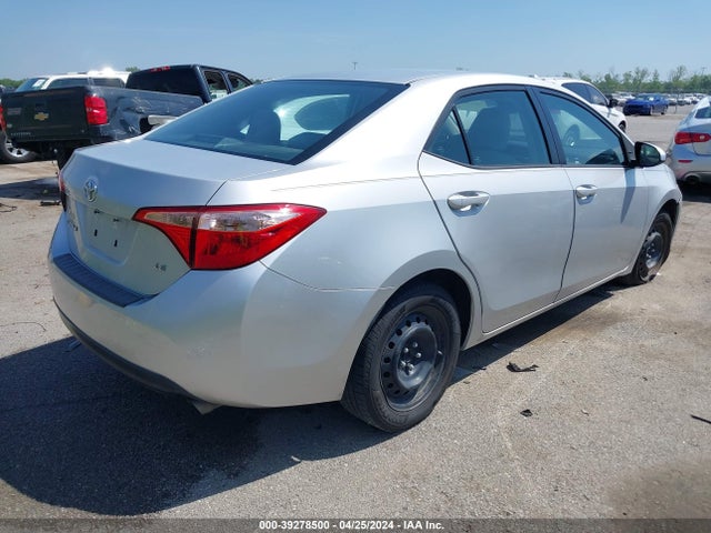 Toyota COROLLA LE 2017 5YFBURHE5HP617767 Image 4
