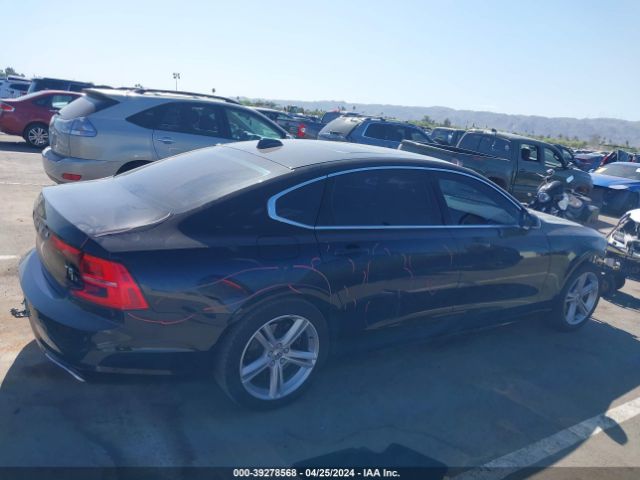 LVY102AK0KP090463 Volvo S90 T5 Momentum