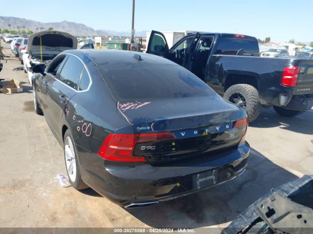 LVY102AK0KP090463 Volvo S90 T5 Momentum