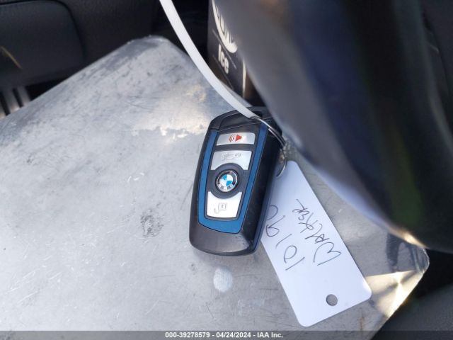 WBA8B9G34HNU56631 BMW 330I