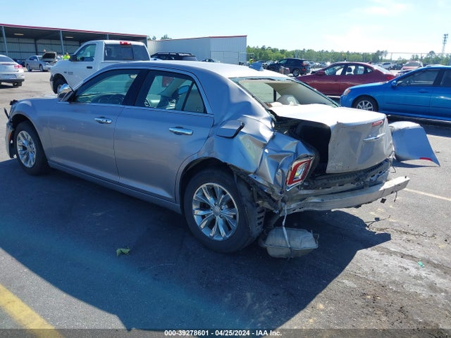 Chrysler 300 Limited 2015 2C3CCAAG8FH802049 Image 3