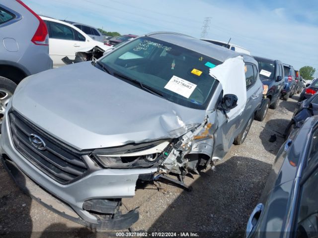 KM8J33A47GU094147 Hyundai TUCSON SE
