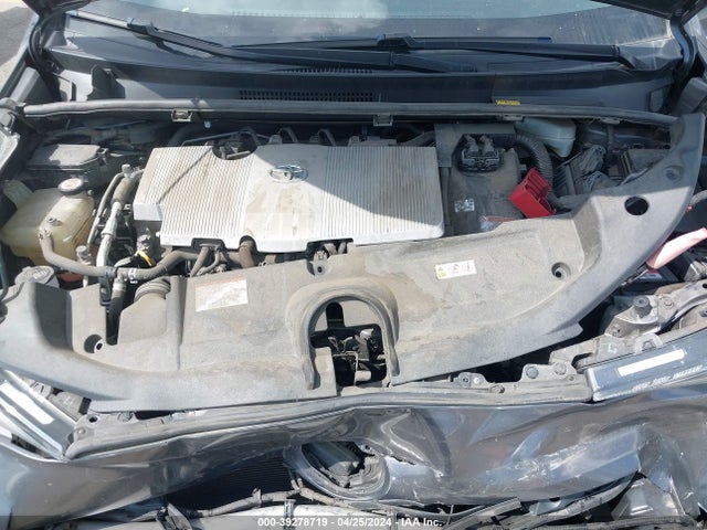 Toyota Prius Two 2018 JTDKBRFU0J3067232 Image 10
