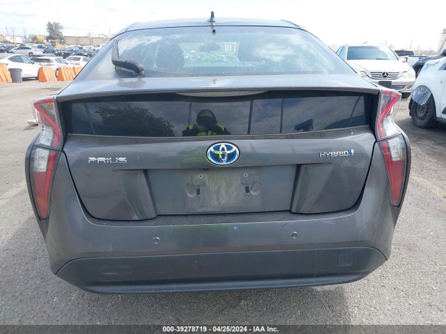 Toyota Prius Two 2018 JTDKBRFU0J3067232 Image 16