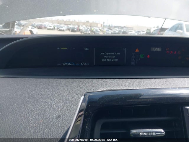 Toyota Prius Two 2018 JTDKBRFU0J3067232 Image 7