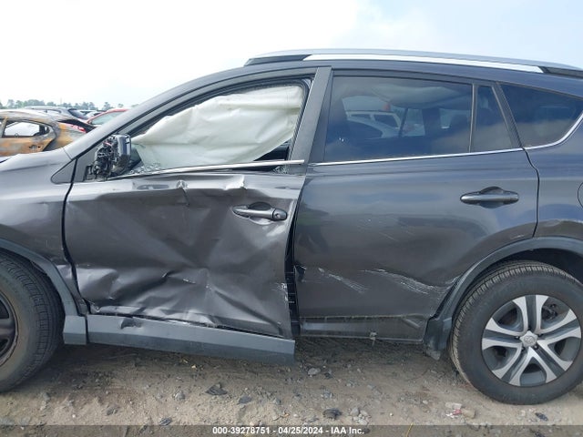 Toyota RAV4 LE 2017 JTMZFREV4HJ710149 Image 14