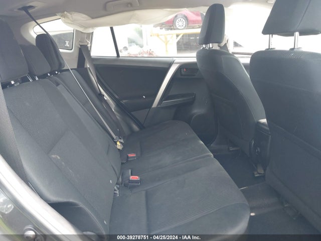 Toyota RAV4 LE 2017 JTMZFREV4HJ710149 Image 8