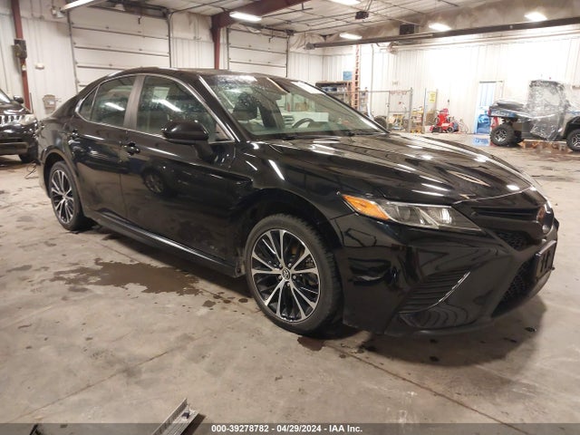 Toyota CAMRY SE 2018 4T1B11HK5JU637330 zdjęcie główne