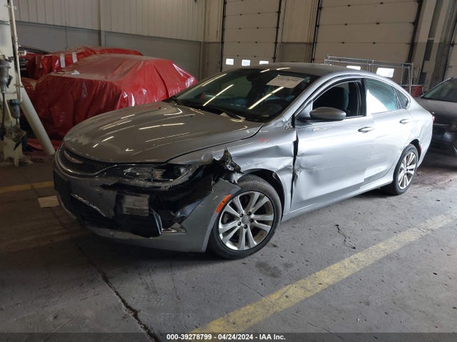 Chrysler 200 Limited 2015 1C3CCCAB7FN587433 Image 2