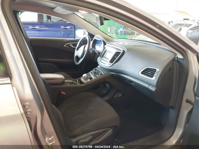 Chrysler 200 Limited 2015 1C3CCCAB7FN587433 Image 5