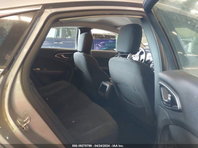 Chrysler 200 Limited 2015 1C3CCCAB7FN587433 Image 8