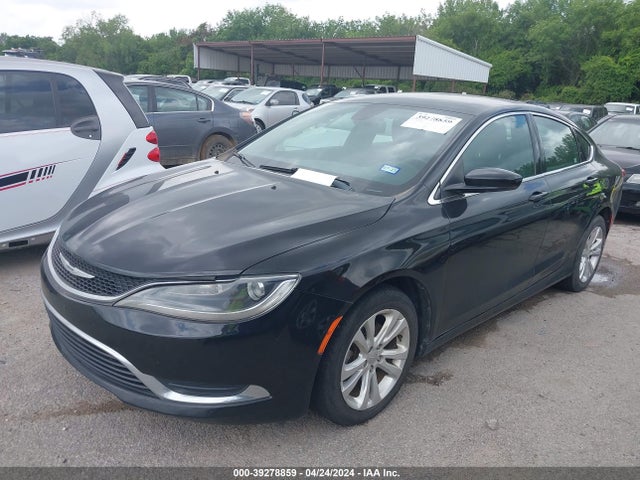 Chrysler 200 Limited 2015 1C3CCCABXFN666482 Image 2
