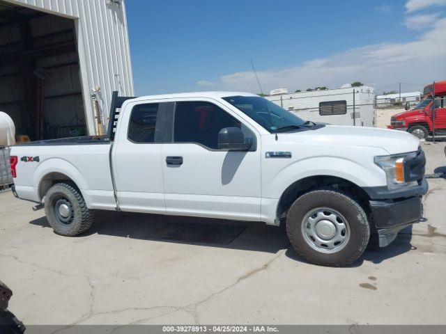 1FTFX1E5XJKF17621 Ford F-150 Xl