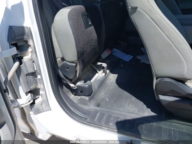 1FTFX1E5XJKF17621 Ford F-150 Xl