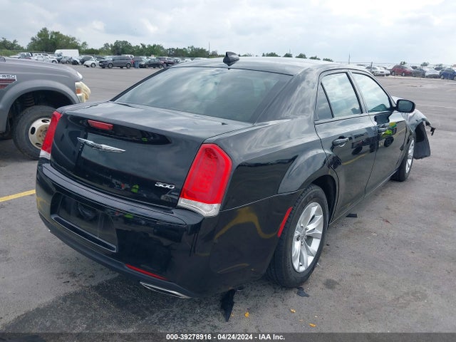 2C3CCAAG9KH758136 Chrysler 300 Touring