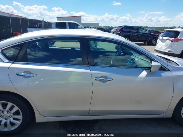 Nissan Altima 2.5 S 2017 1N4AL3AP7HC151488 Image 14