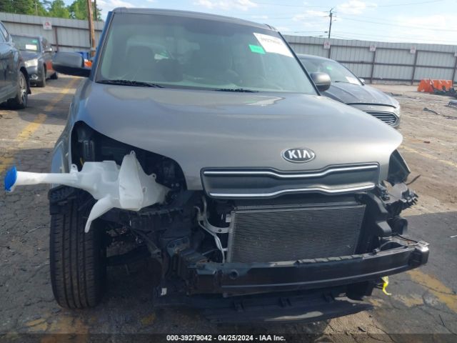 KNDJN2A26J7594068 KIA Soul