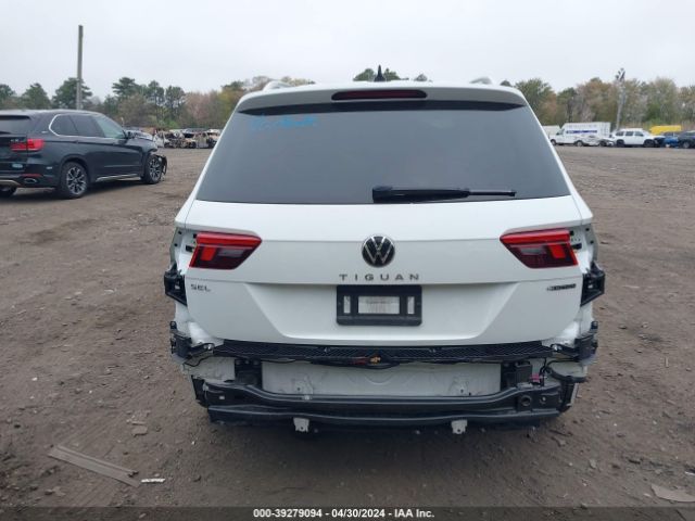 3VV4B7AX8NM033592 Volkswagen Tiguan 2.0t Sel R-line