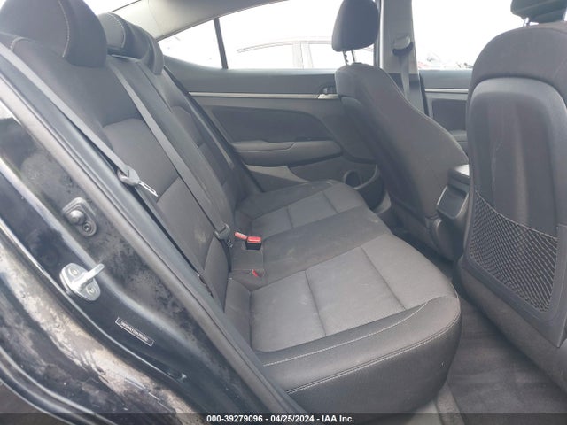 Hyundai Elantra Value Edition 2018 5NPD84LF0JH385260 Image 8