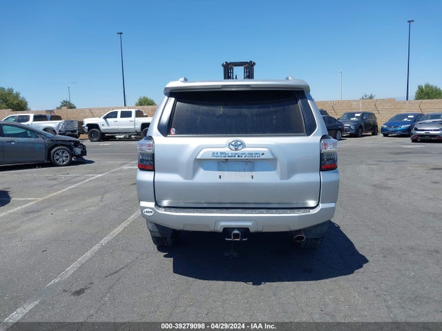 Toyota 4runner Sr5 Premium 2018 JTEBU5JR4J5517180 Image 17