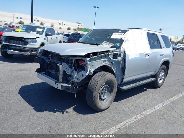 Toyota 4runner Sr5 Premium 2018 JTEBU5JR4J5517180 Image 2