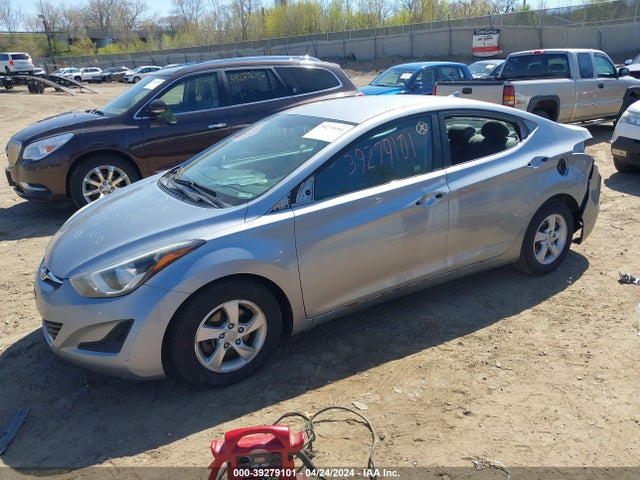 Hyundai ELANTRA SE 2015 5NPDH4AE2FH567043 Image 2