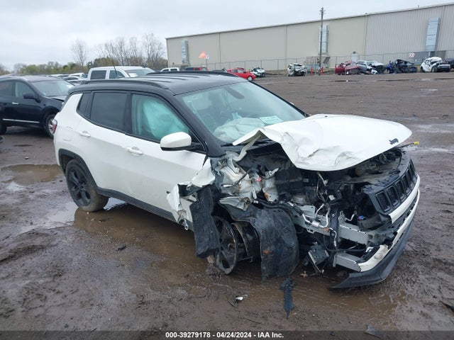 2018 3C4NJDBB0JT395262 главное изображение