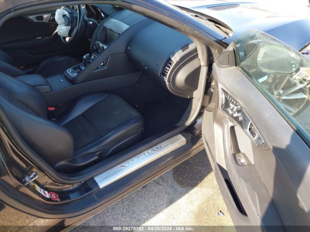 SAJWA6ET8G8K25180 Jaguar F-Type