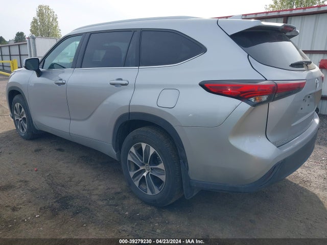 Toyota Highlander Xle 2022 5TDGZRBH6NS567314 Image 3