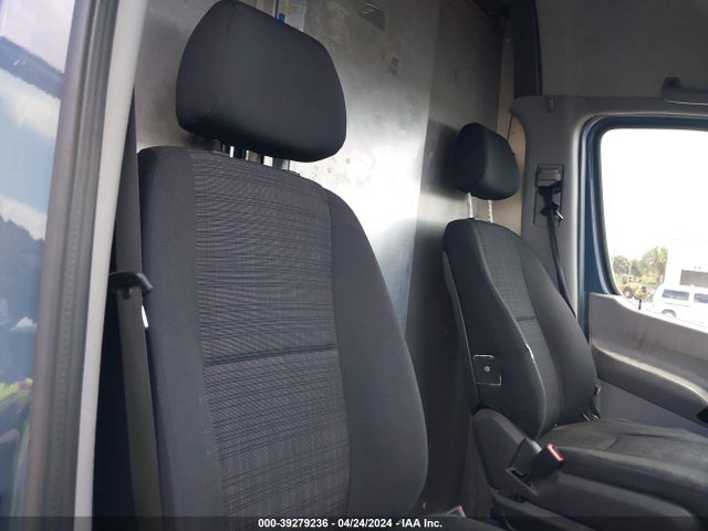 WD3PE7CD3JP632405 Mercedes-Benz Sprinter 2500 Standard Roof V6
