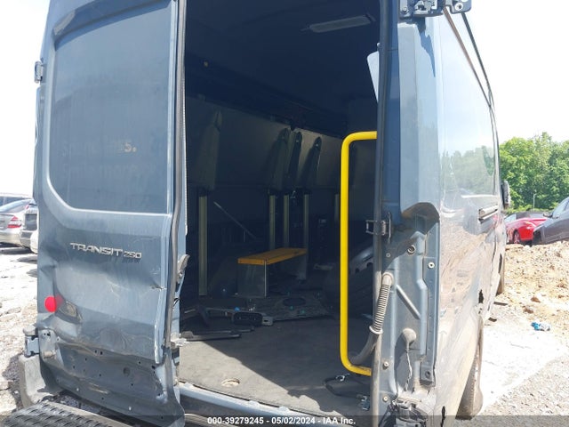 Ford Transit-250 2019 1FTYR3XM8KKB17626 Image 16