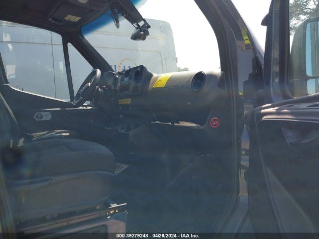 WD4PF1CDXKP136332 Mercedes-Benz Sprinter 2500 High Roof V6