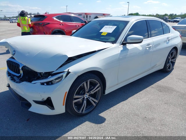 BMW 330I 2021 3MW5R1J06M8B95515 Image 2