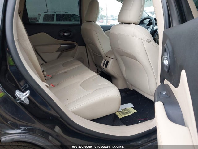 1C4PJLCB6KD325869 Jeep Cherokee Latitude Fwd
